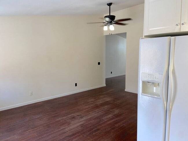 Photo - Sparks Single Story Home - 4 Bedrooms (Ree...