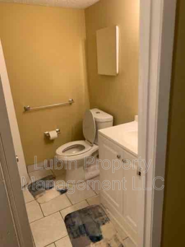 Photo - 5618 Clarke Address