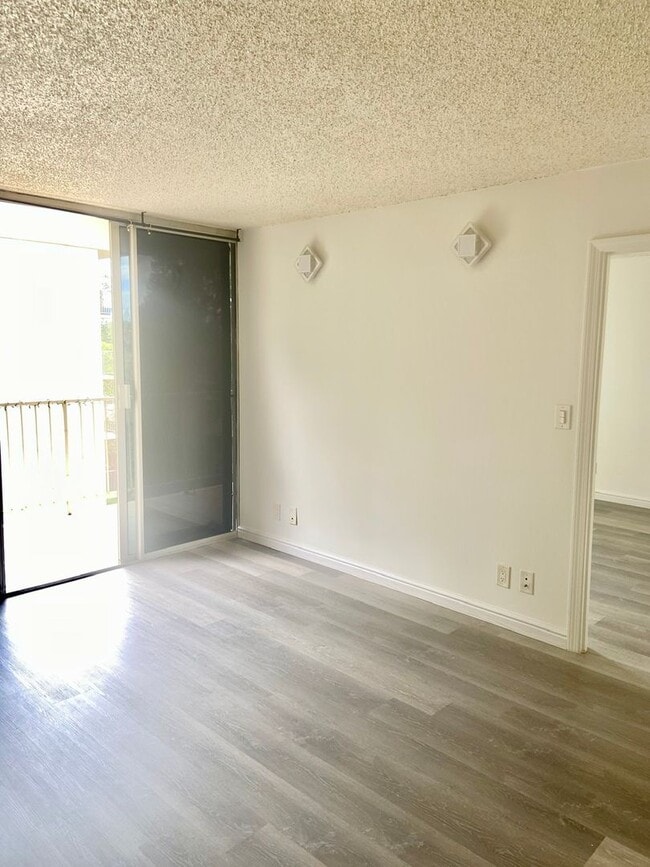 Photo - Renovated 1 bedroom 1 bath near Schofield Barracks! Unit B609