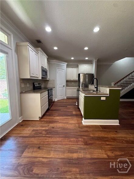 Photo - 107 Ventura Pl