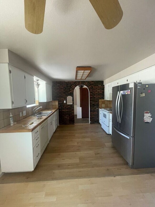 Photo - Available NOW!....Washoe Valley Family Hom...