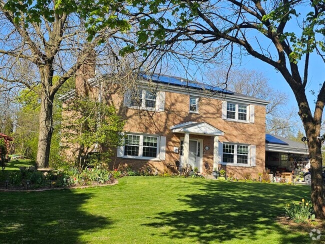 Building Photo - 995 Cleveland Rd Rental