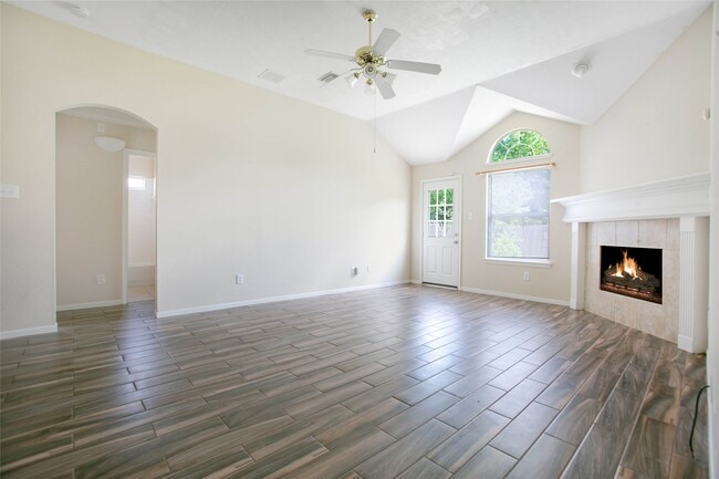 Photo - 3722 Primrose Trace Ln