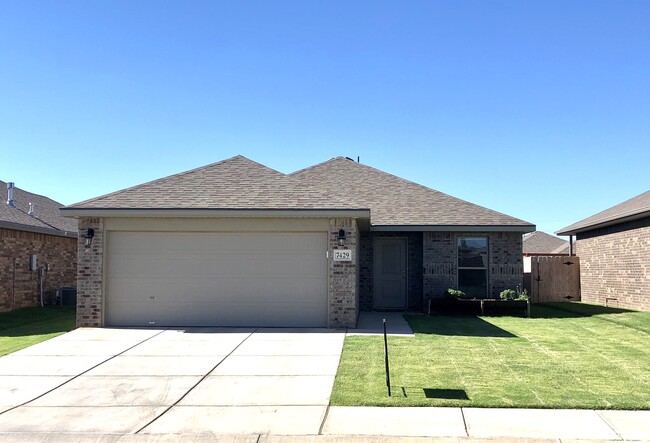 Newer home in SouthWest Lubbock - Newer home in SouthWest Lubbock