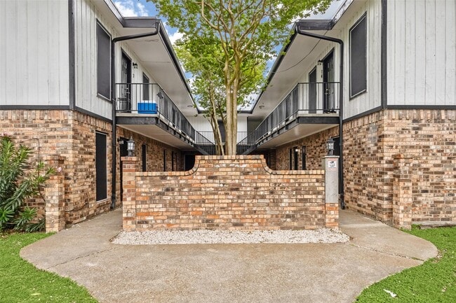 Photo - 910 7th Ave N Unidad 5