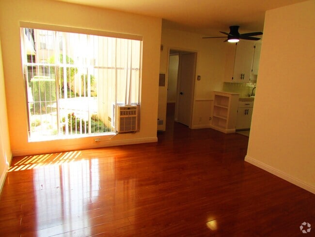 Building Photo - 1756 N Gramercy Pl Rental