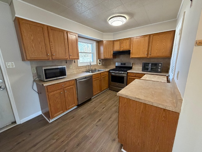 Photo - 111 Gunning Bedford Dr