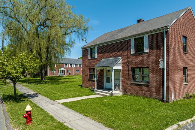 Woodland Village Townhouses