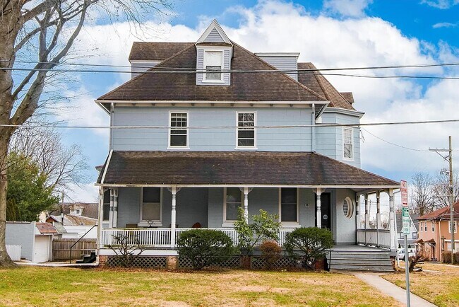 Front of Building - 45 S Wyoming Ave Unidad 1