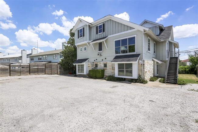 Building Photo - 11805 Alpheus Ave Unit D Rental