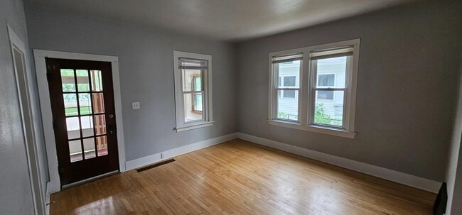 106 W 15th Ave
