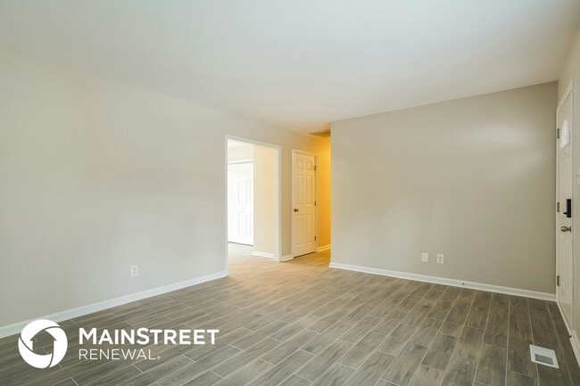 Photo - 401 N Bend Dr