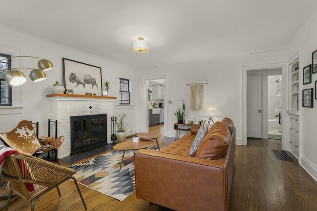 Photo - 3 bedroom, 2 bath gorgeous home now available by Mt. Tabor Park in SE Portland!