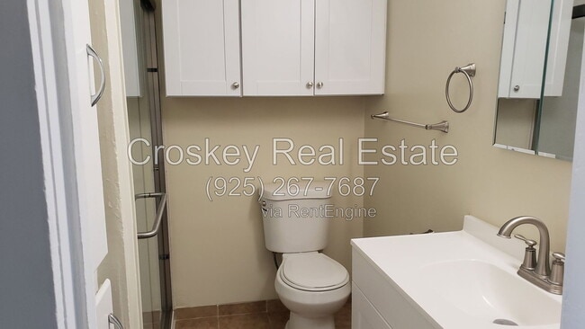 Photo - 332 W Tregallas Rd