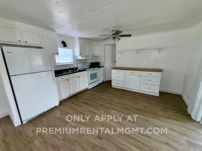 Photo - 1145 S Christiana Ave