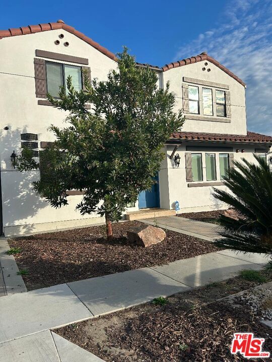 Photo - 10224 La Reina Ave
