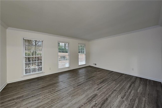 Photo - 3350 Turtle Lake Club Dr SE