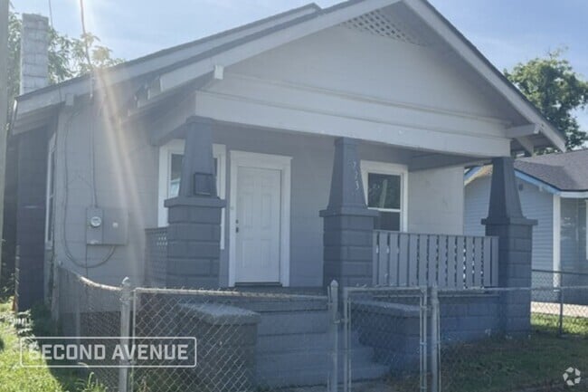 Building Photo - 723 Parker St Rental