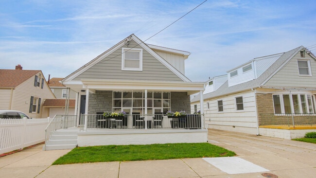 Photo - 12 N Delavan Ave