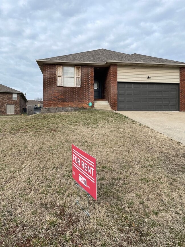 Building Photo - 1009-1011 Unit 1009