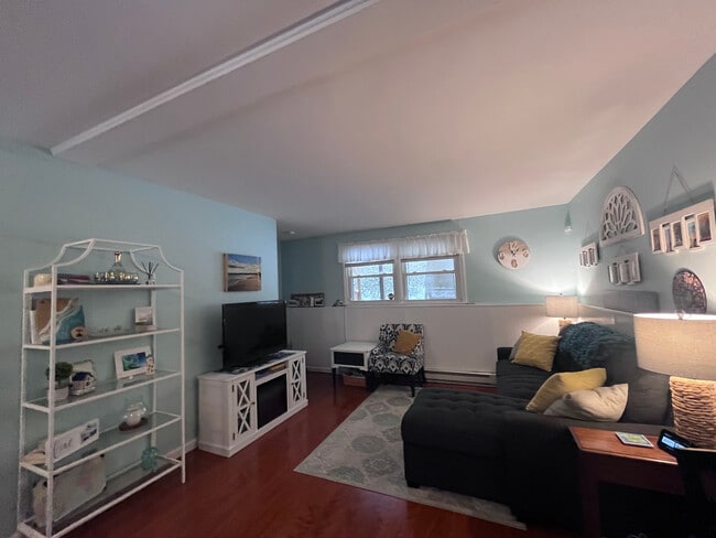 Building Photo - 3 Rathbun Rd Unit 10