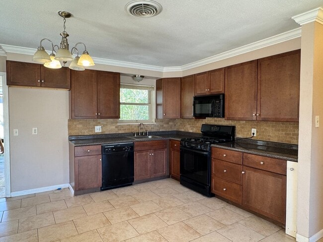 Photo - SOUTHERN GARDENS