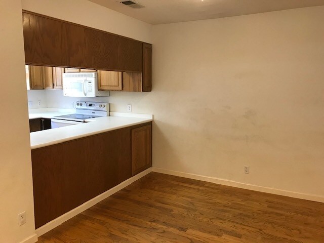 Photo - 1555 Cherry St Unit #3