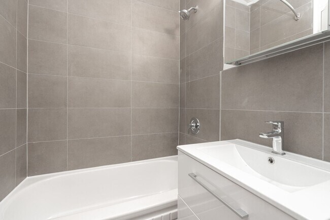 Photo - 1001 O'Connor Dr Unit 310