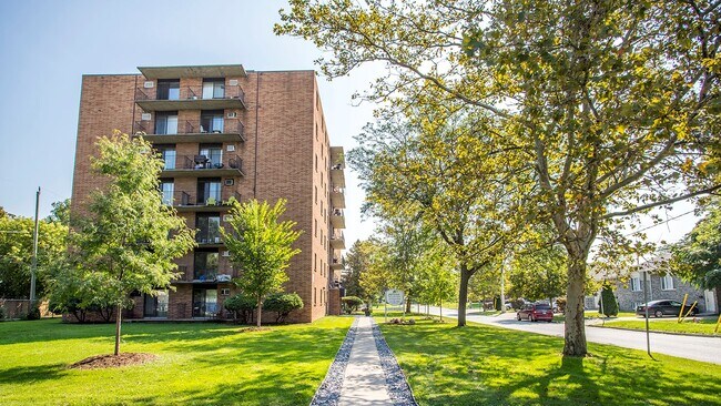 Photo - Sun Crest Tower