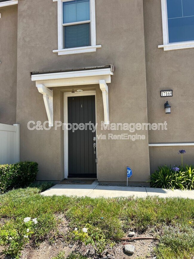 Photo - 17169 Gray Pine Pl