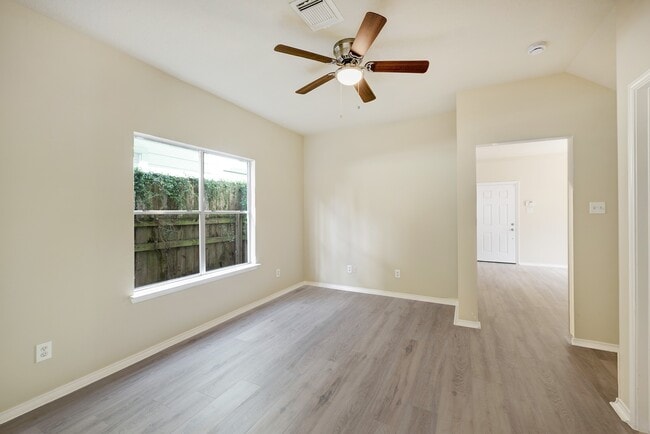 Photo - 2802 Austin St