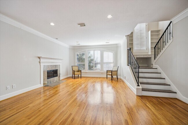 Photo - 2422 Dorrington St Unit A