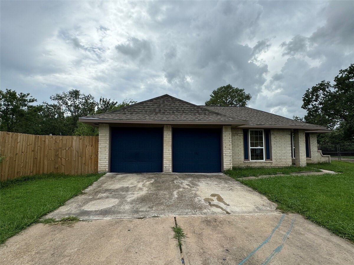 Photo - 12707 Nyack Dr