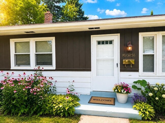 Photo - W67N756 Evergreen Blvd