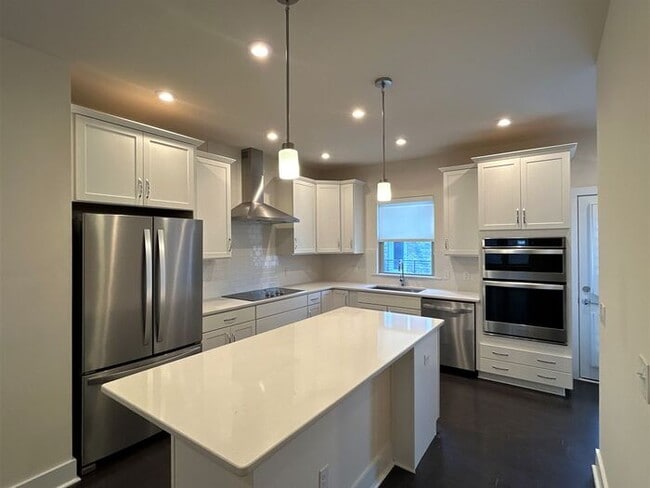 Photo - Beautiful condo in Midtown area!