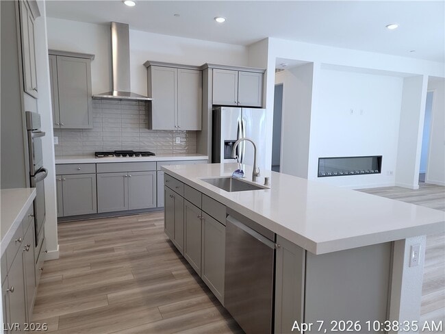 Photo - 96 Ibiza Lk Dr