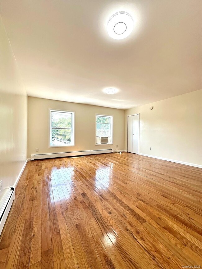 Photo - 2069 Lacombe Ave Unit 2