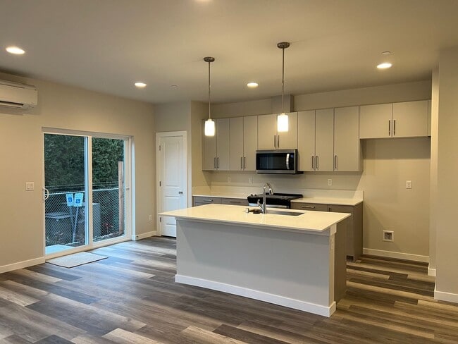 Photo - Lynnwood Townhome