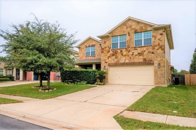 Building Photo - 14821 Fernhill Dr