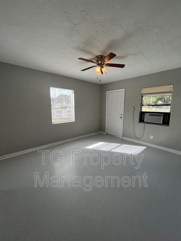 Photo - 7457 Grant Ave