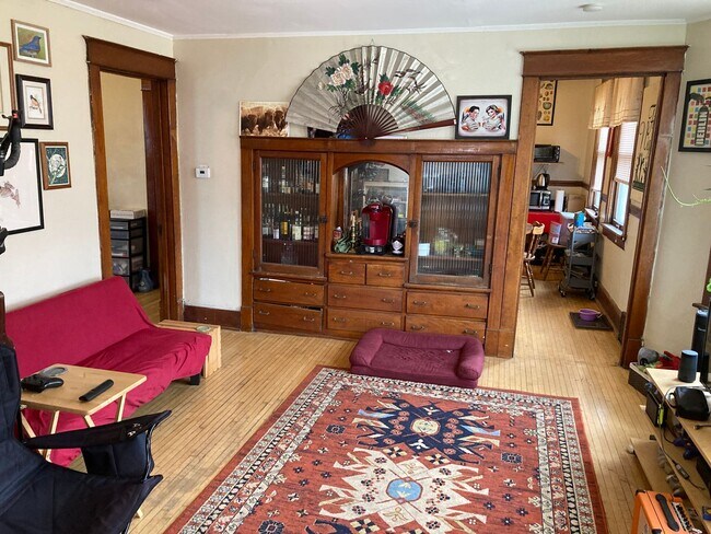 Photo - 601-03A E. Burleigh St. Unit Upper