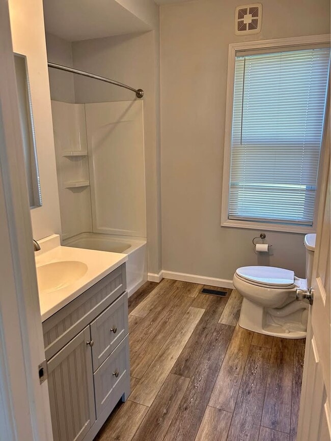 2756 E Brutus St Unit 2