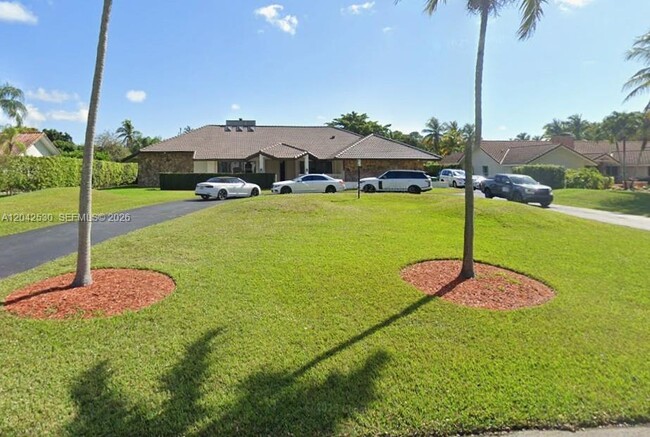 Building Photo - 11305 SW 93rd Ct