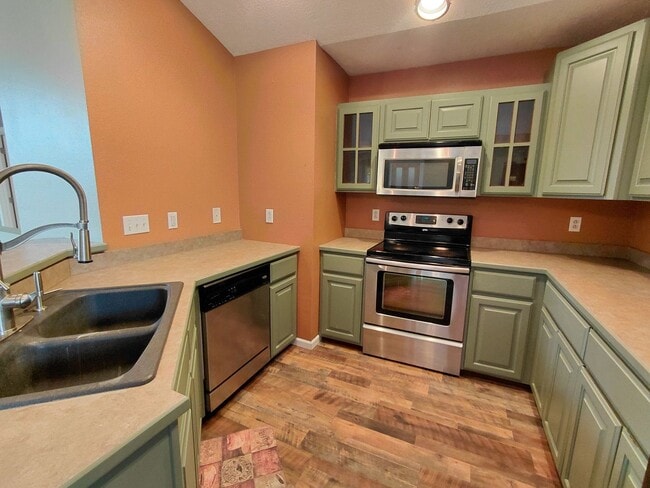 Photo - Home near FLW!