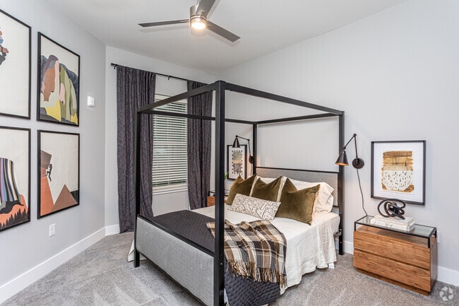 1BR, 1BA - Monroe