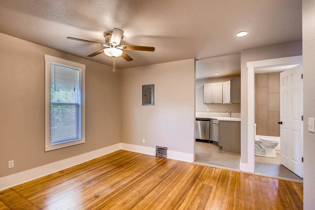 Photo - 1115 15th St Unit 3