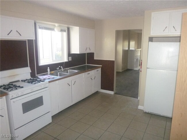 Photo - 837 McKinley Ave