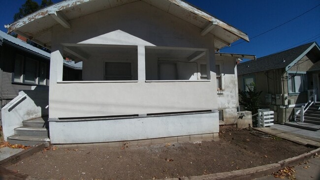 Building Photo - Volador Alpha, LLC-PM-019-0098-527 Unit 527 N 8th