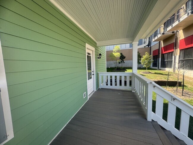 Photo - 212 S Grant St