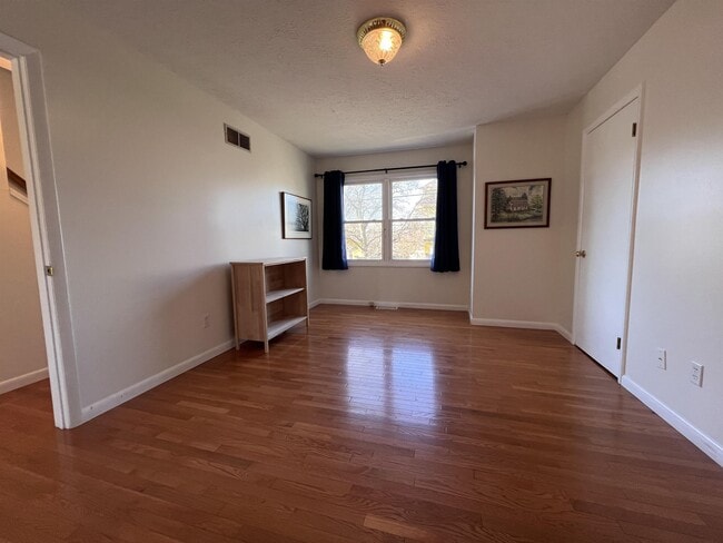 Photo - 116 Ridgeley Rd